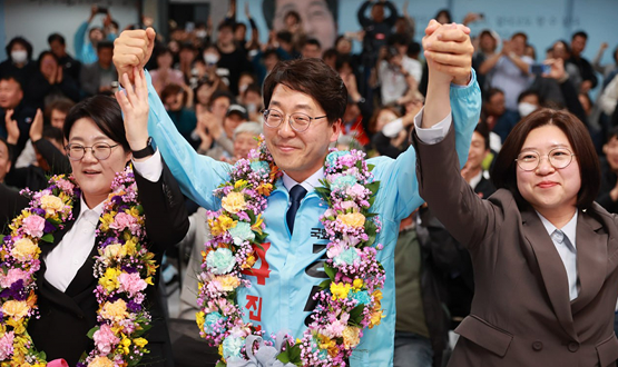 전주을 국회의원재선거 강성희 후보 당선